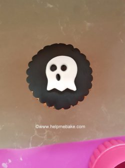 21 Easy Ghost Cupcake Tutorial by Help Me Bake.jpg
