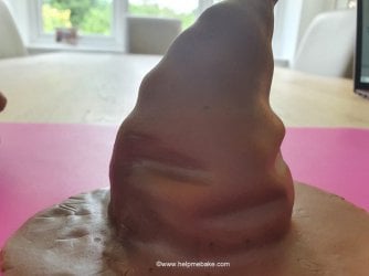 9 How to make a Harry Potter Sorting Hat Cake Topper by Help Me Bake.jpg 9 How to make a Harry Potter Sorting Hat Cake Topper by Help Me Bake.jpg