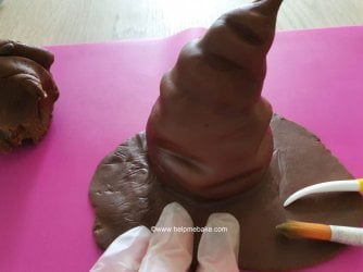 11 How to make a Harry Potter Sorting Hat Cake Topper by Help Me Bake.jpg 11 How to make a Harry Potter Sorting Hat Cake Topper by Help Me Bake.jpg