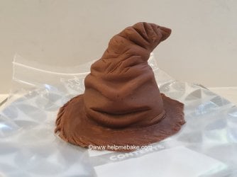 14 How to make a Harry Potter Sorting Hat Cake Topper by Help Me Bake.jpg 14 How to make a Harry Potter Sorting Hat Cake Topper by Help Me Bake.jpg