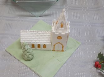 Pastillage Church by Debbie Cox Medium Kra.jpg Pastillage Church by Debbie Cox Medium Kra.jpg