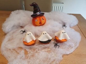 Ghost Cupcakes By Help Me Bake (Medium).jpg Ghost Cupcakes By Help Me Bake (Medium).jpg