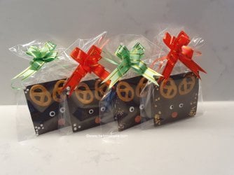 Reindeer Chocolate Bars by Help Me Bake (2) (Medium).jpg