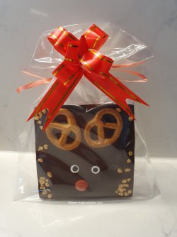 Reindeer Chocolate Bars by Help Me Bake (1) (Medium).jpg