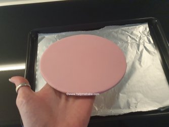 15 How to bake a cake board by Help Me Bake.jpg