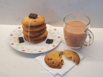 Easy Choc Chip Cookies Recipe by Help Me Bake (Medium).jpg