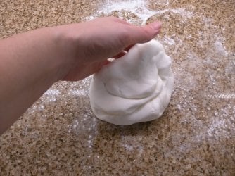 Knead Icing by Help Me Bake Medium.jpg Knead Icing by Help Me Bake Medium.jpg