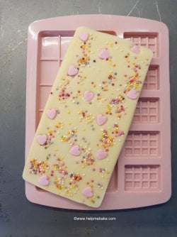 Valentine's Bar by Help Me Bake.jpg Valentine's Bar by Help Me Bake.jpg