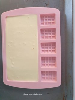 1 Valentine's Day Chocolate Bar by Help Me Bake (Medium).jpg 1 Valentine's Day Chocolate Bar by Help Me Bake (Medium).jpg