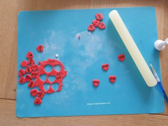 Valentine's Day Cupcake Toppers by Help Me Bake 3 (Medium).jpg