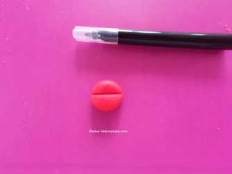 How to make a ladybird by Help Me Bake (6a) (Medium).jpg How to make a ladybird by Help Me Bake (6a) (Medium).jpg