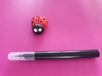 How to make ladybirds with faces by Help Me Bake (5) (Medium).jpg
