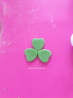 How to make St Patrick's Day Shamrock Toppers by Help Me Bake (8) (Medium).jpg