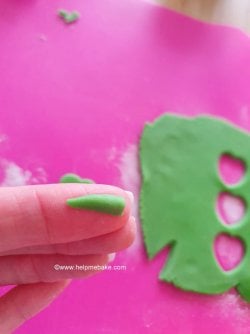 How to make St Patrick's Day Shamrock Toppers by Help Me Bake (16a) (Medium).jpg