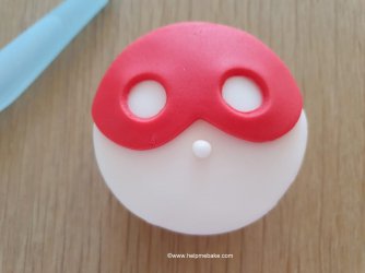 How to make Superhero Cupcake Toppers by Help Me Bake (17) (Medium).jpg