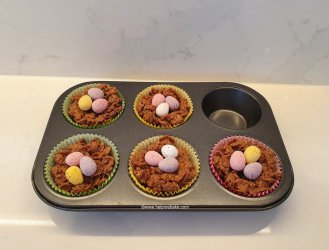 Easy Easter Egg Nests by Help Me Bake (Medium).jpg Easy Easter Egg Nests by Help Me Bake (Medium).jpg