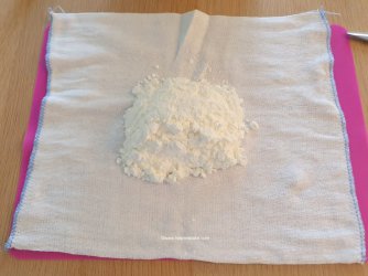 How to make a cornflour bag for modelling by Help Me Bake (5) (Medium).jpg