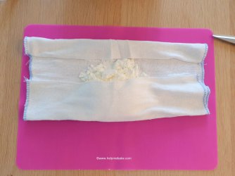 How to make a cornflour bag for modelling by Help Me Bake (8) (Medium).jpg
