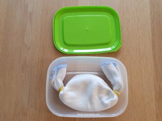 How to make a cornflour bag for modelling by Help Me Bake (16) (Medium).jpg