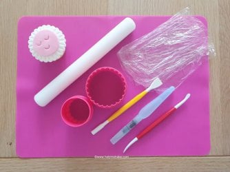 1 Smiling Flower Cupcake Toppers by Help Me Bake (Medium) (1).jpg