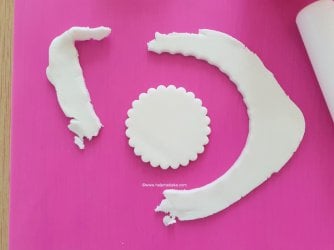 Smiling Flower Cupcake Toppers by Help Me Bake (4) (Medium).jpg
