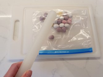 4 Mini Egg Fudge Tutorial by Help Me Bake (Medium).jpg