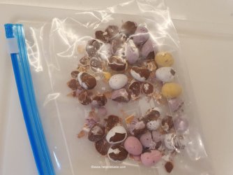 5 Mini Egg Fudge Tutorial by Help Me Bake (Medium).jpg