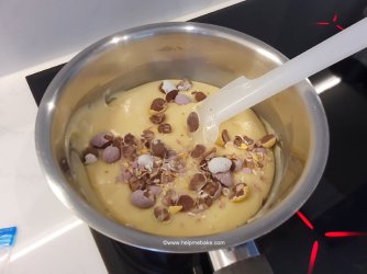 15 Mini Egg Fudge Tutorial by Help Me Bake (Medium).jpg