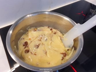 17 Mini Egg Fudge Tutorial by Help Me Bake (Medium).jpg
