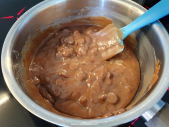 Mars Bar Fudge by Help Me Bake (9BA) (Medium).jpg Mars Bar Fudge by Help Me Bake (9BA) (Medium).jpg