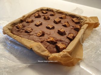 Mars Bar Fudge by Help Me Bake (17) (Medium).jpg Mars Bar Fudge by Help Me Bake (17) (Medium).jpg