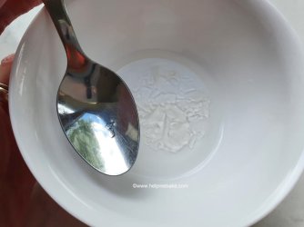 Piping Gel mixed with water by Help Me Bake (Medium).jpg