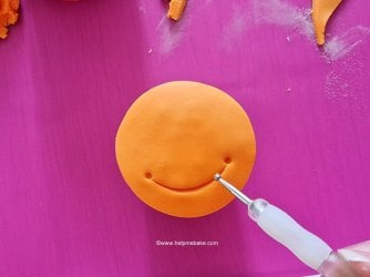 Alien Cupcake Toppers tutorial by Help Me Bake 8 (Medium).jpg
