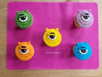 Alien cupcake Toppers tutorial by Help Me Bake 27 (Medium).jpg
