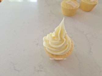 Easy Minnie Cupcake Toppers by Help Me Bake (Medium).jpg