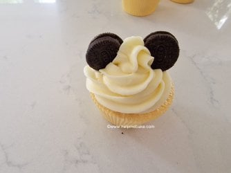 Easy Minnie Mopuse Cupcake Toppers by Help Me Bake 2 (Medium).jpg