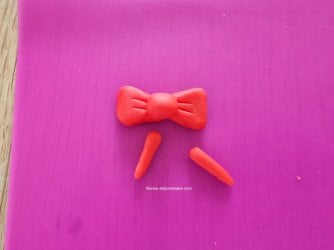 How to make a small bow or bow tie by Help Me Bake 7 (Medium).jpg How to make a small bow or bow tie by Help Me Bake 7 (Medium).jpg