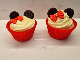Easy Minnie Mouse Cupcake Toppers by Help Me Bake (3) (Medium).jpg