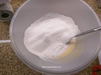 Vanilla cookies mini tutorial by help me bake 3.jpg