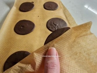 9 Glace Icing by Help Me Bake Tutorial (Medium).jpg 9 Glace Icing by Help Me Bake Tutorial (Medium).jpg