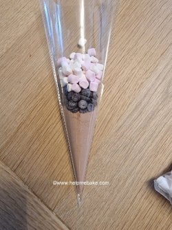 Reindeer Cones by Help Me Bake (11) (Medium).jpg Reindeer Cones by Help Me Bake (11) (Medium).jpg
