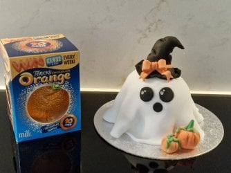 Halloween Ghost and Pumpkins Terry's Chocolate Orange by Help Me Bake 17.jpg