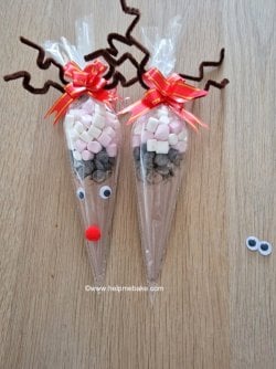 Reindeer Cones by Help Me Bake (92) (Medium).jpg Reindeer Cones by Help Me Bake (92) (Medium).jpg