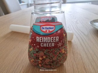 Candy Cane Bark Bars by Help Me Bake 3.jpg Candy Cane Bark Bars by Help Me Bake 3.jpg