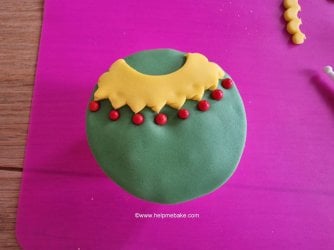 14 Elf Topper by Help Me Bake (Medium).jpg 14 Elf Topper by Help Me Bake (Medium).jpg