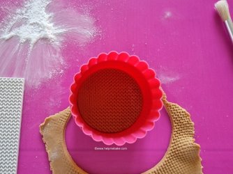 Easy Teddy Toppers by Help Me Bake (5) (Medium).jpg Easy Teddy Toppers by Help Me Bake (5) (Medium).jpg