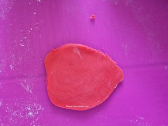 Easy Teddy Toppers by Help Me Bake (14) (Medium).jpg Easy Teddy Toppers by Help Me Bake (14) (Medium).jpg