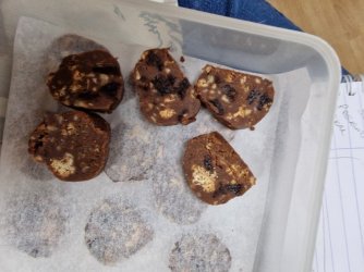 BSG choc with Neil 7 (Medium).jpg BSG choc with Neil 7 (Medium).jpg