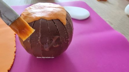 Terry's Choc Orange Mini Turorial by Help Me Bake (7) (Medium).jpg