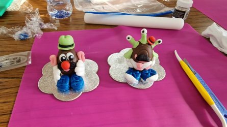Angela and Han Mr Potato Head and Alien Toppers (Medium).jpg Angela and Han Mr Potato Head and Alien Toppers (Medium).jpg